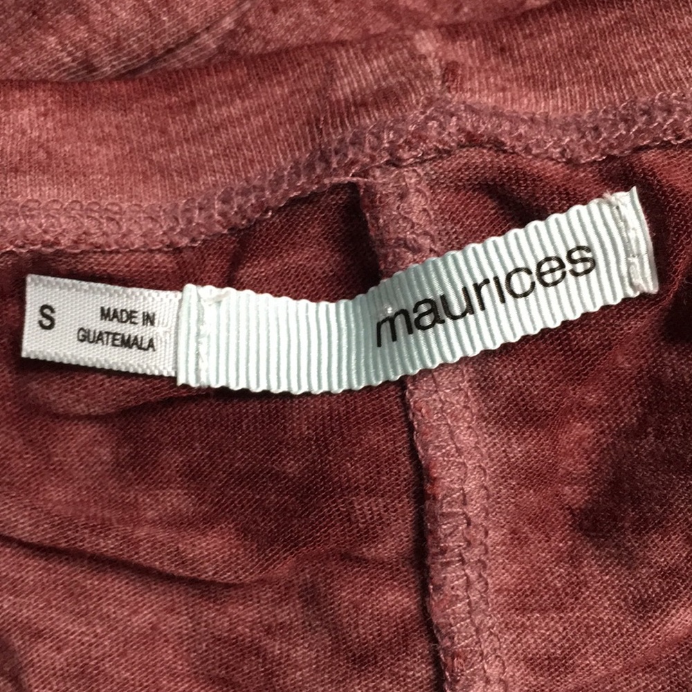 Maurice’s Top - Picture 4 of 5